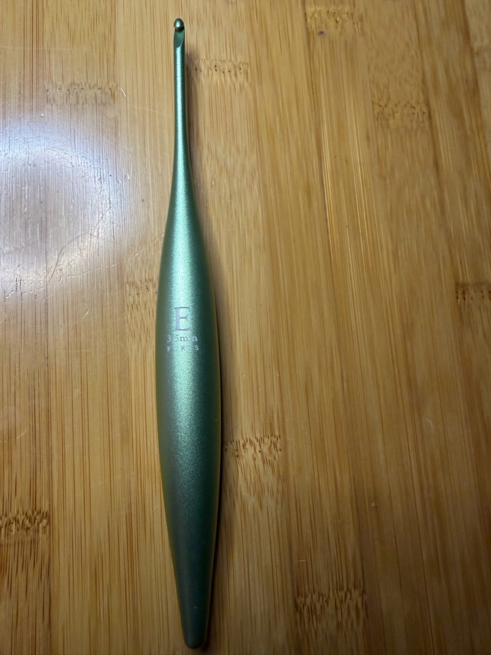 Furls E 3.5mm crochet hook